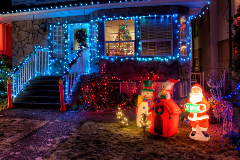 Holiday Lights Hanging in Alpharetta, GA