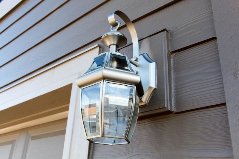 Outdoor Lamp Installation in Honolulu, HI